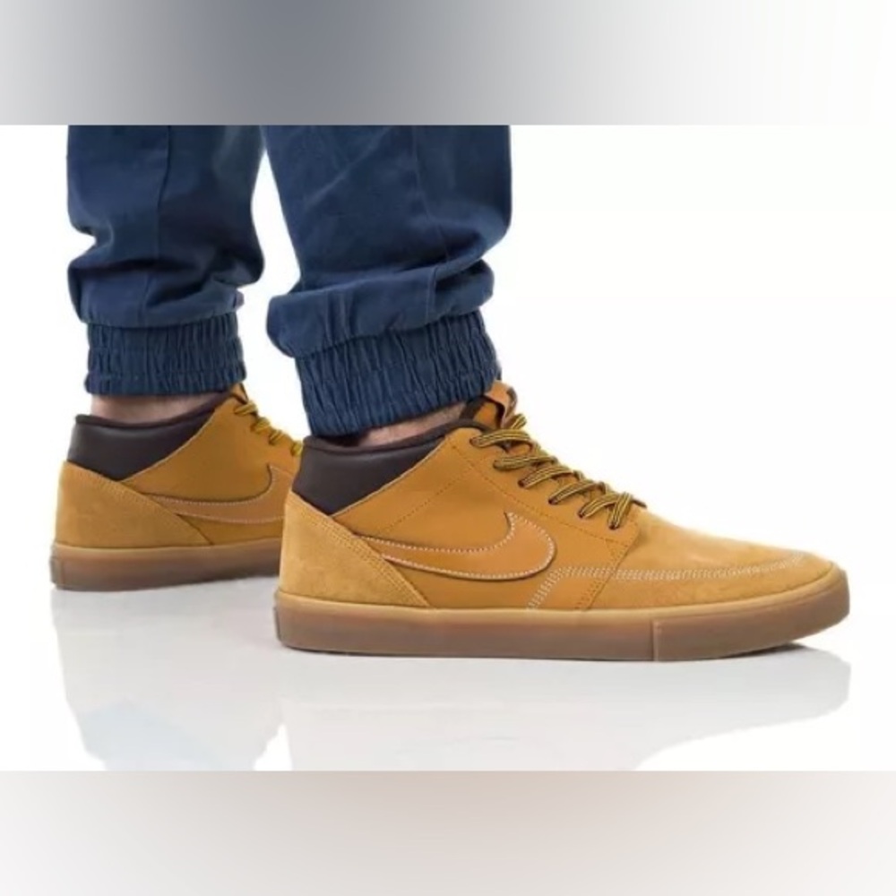 NIKE rare portmore 2 solarsoft mid
